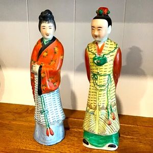 Pair of Antique Chinese Rose Familie porcelain statues